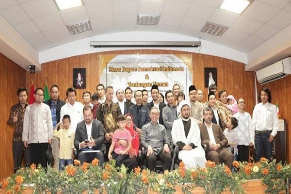 سفیر اندونزی در ایران از مسئولان دانشگاه مذاهب اسلامی تقدیر کرد