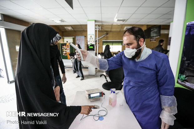 خدمت رسانی ۲۴ ساعته طلاب حوزه علمیه تهران به بیماران کرونایی